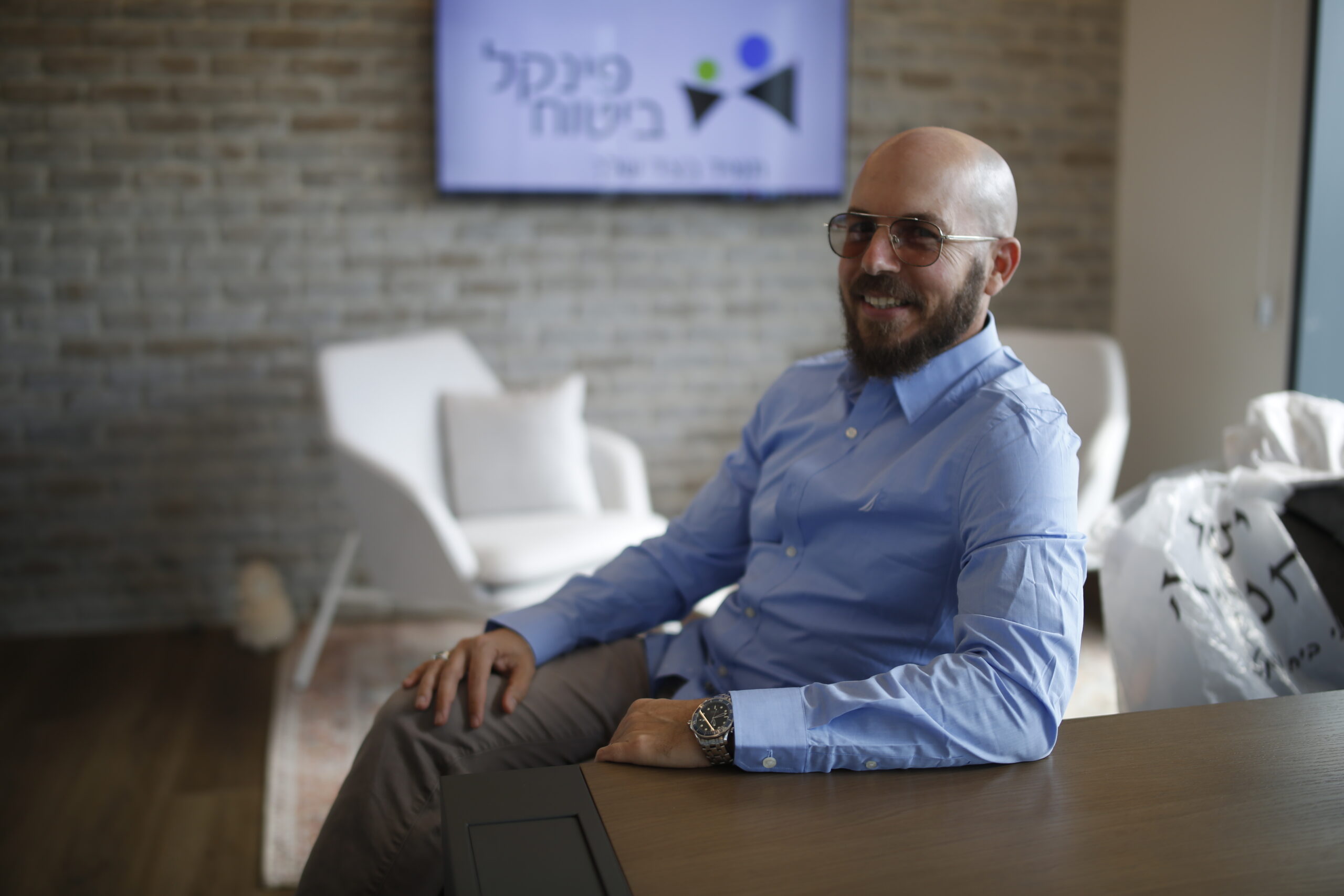 אוהד פינקל - סוכן ביטוח המתמחה בביטוחי סייבר לעסקים